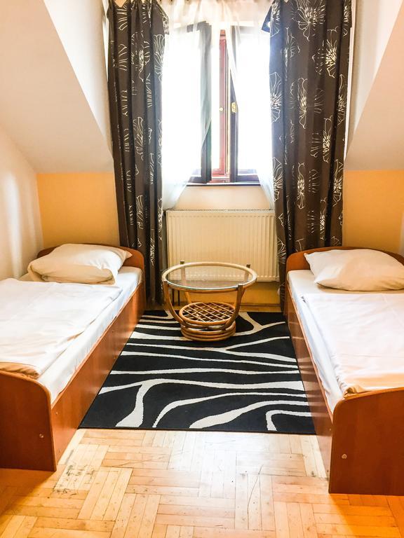 Hostel Florencja Wieliczka Extérieur photo